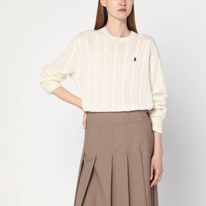 Cream-colored cable-knit sweater in wool and cashmere
