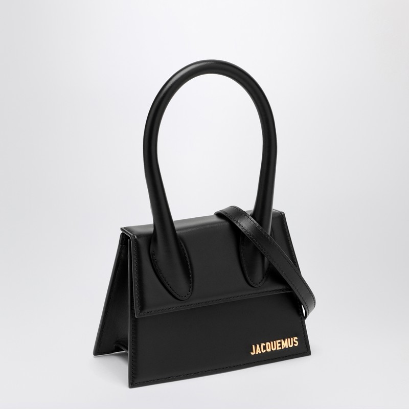 Jacquemus Women Le Chiquito Moyen Shoulder Bag In Black
