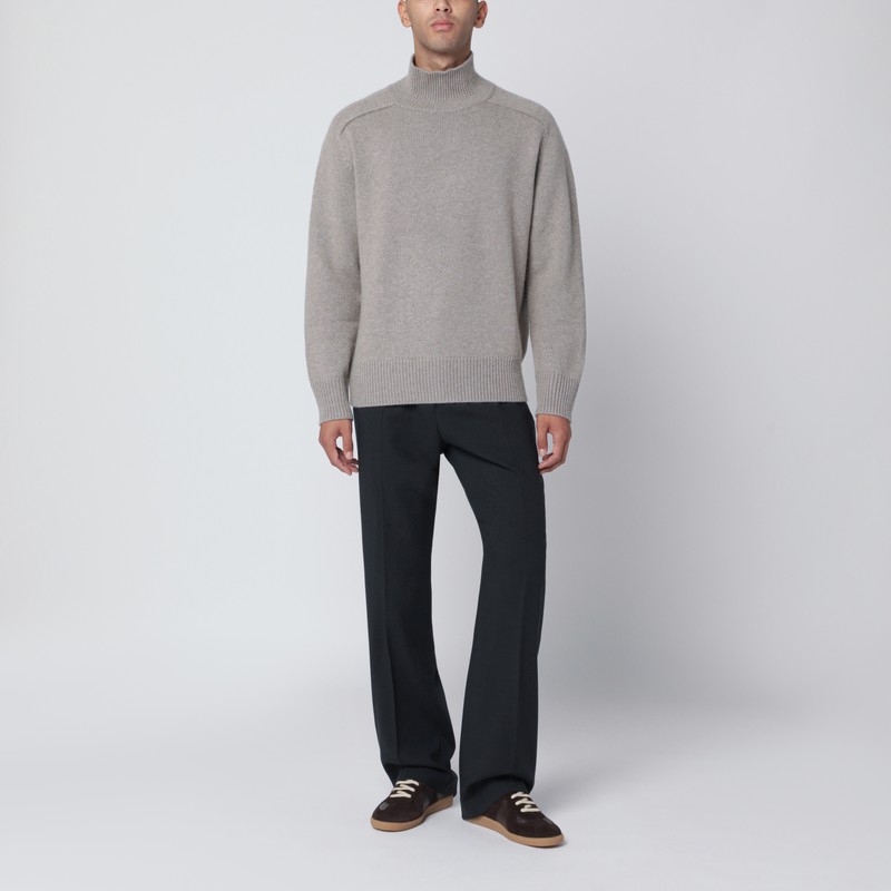 Soft Goat Greige Cashmere Turtleneck Sweater In Neutral