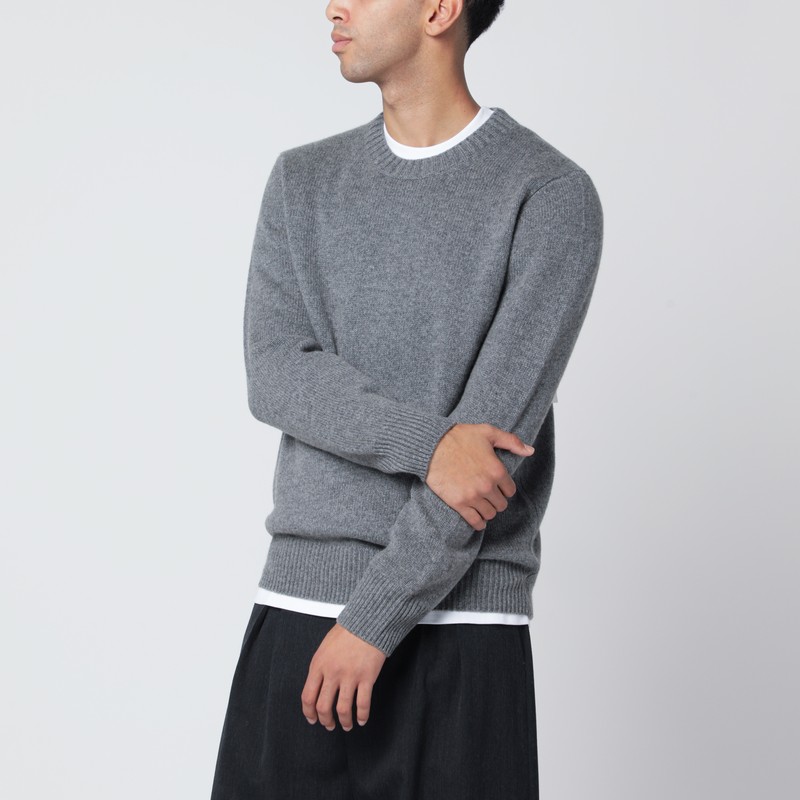 Grey cashmere crewneck sweater