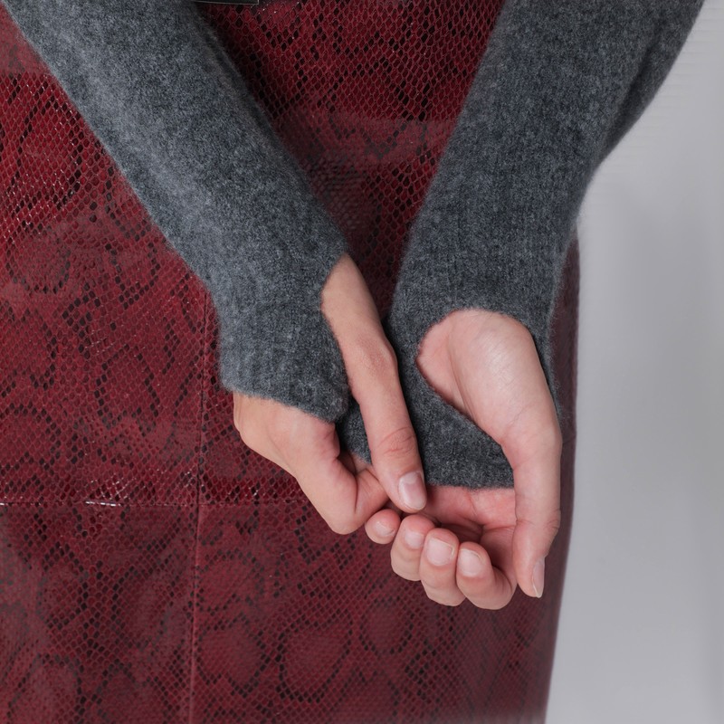 Roberto Collina Short Anthracite Gray Cashmere Cardigan In Gray