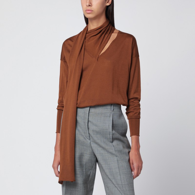Hazelnut-coloured sweater with scarf