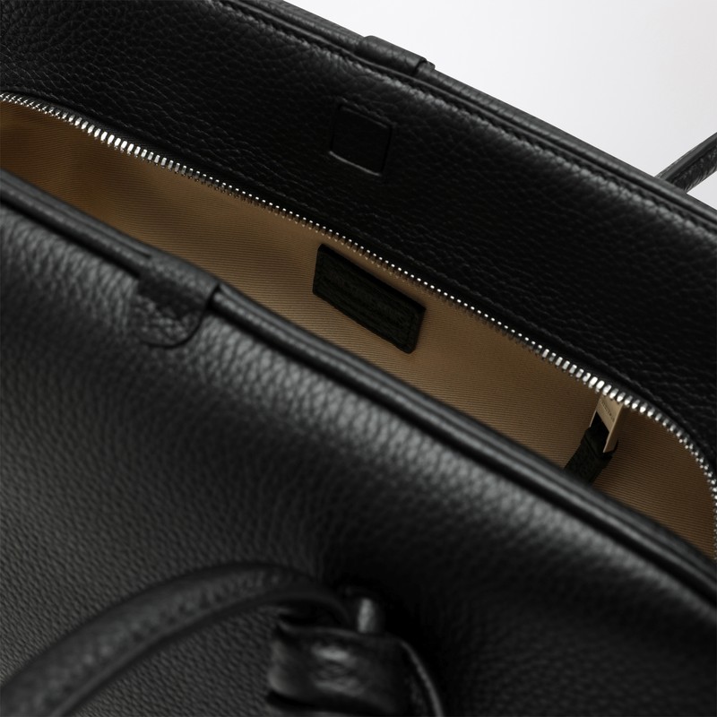 Jacquemus Turismo Calf Leather Shoulder Bag In Black