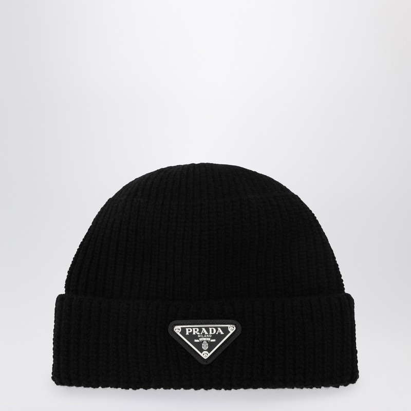 Wool hat with triangle logo