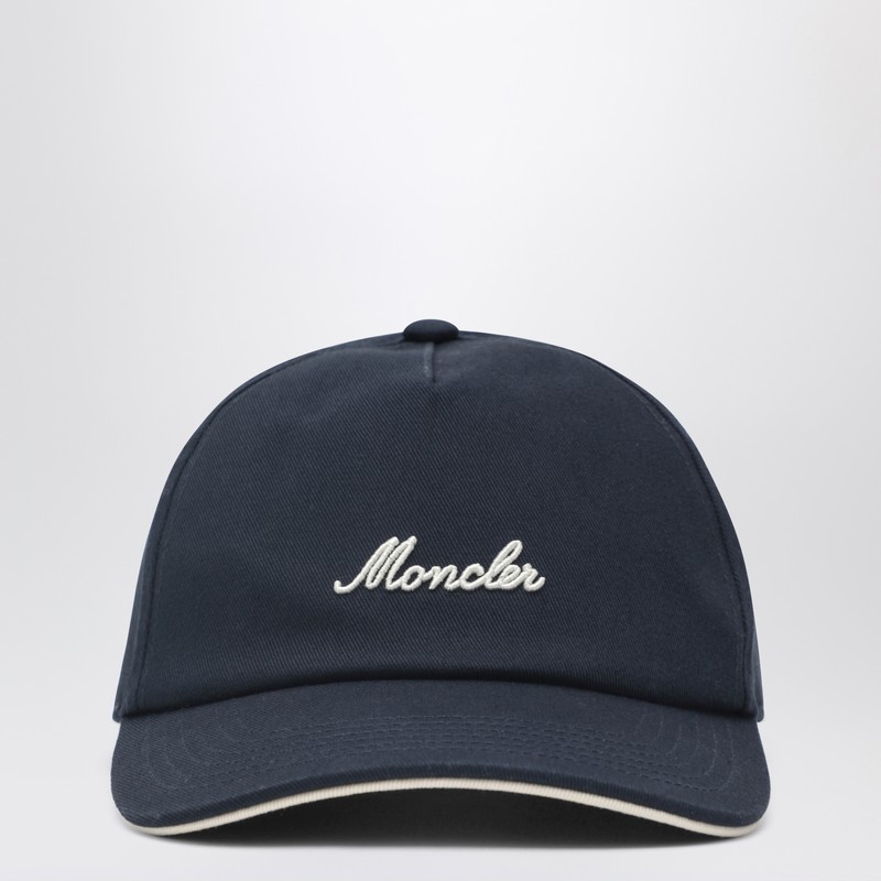 Navy baseball cap with embroidered logo