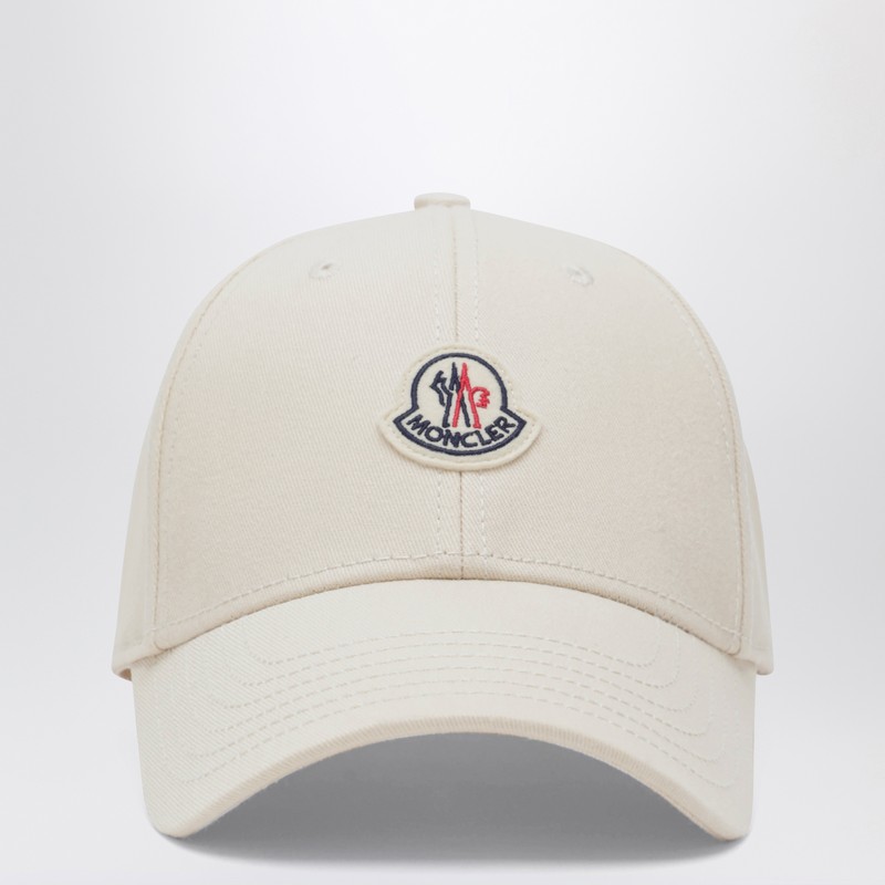 Beige baseball cap with logo