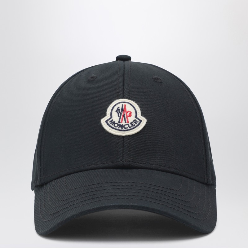 Black baseball cap with logo