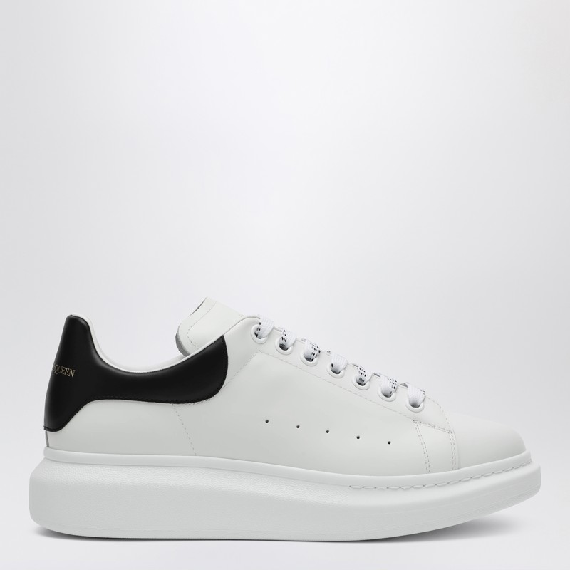 Alexander Mcqueen White And Black Low-top Sneakers With Chunky Sole And Contrasting Heel Tab In Leather Man In White
