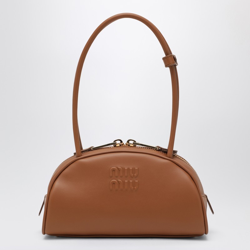 Beau leather bag in cognac color