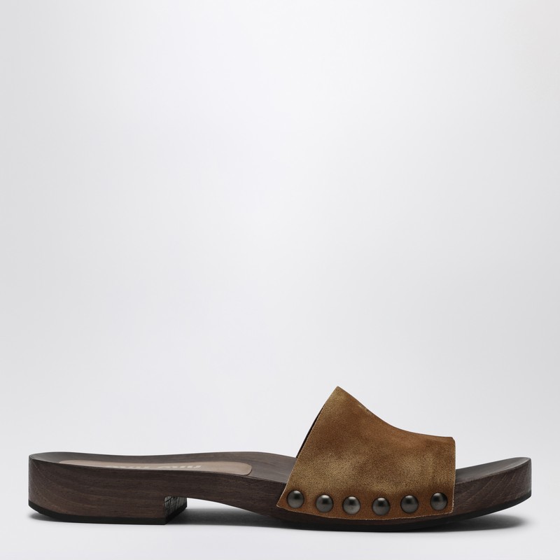 Cinnamon coloured suede clogs with logo