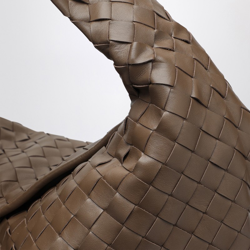 Bottega Veneta Hop Shoulder Bag Large Brown In Purple