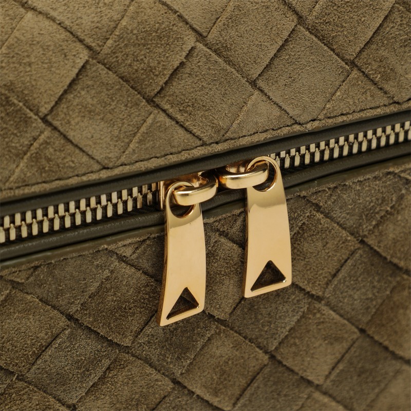 Bottega Veneta Bang Bang Vanity Case Mud Suede Bag In Green