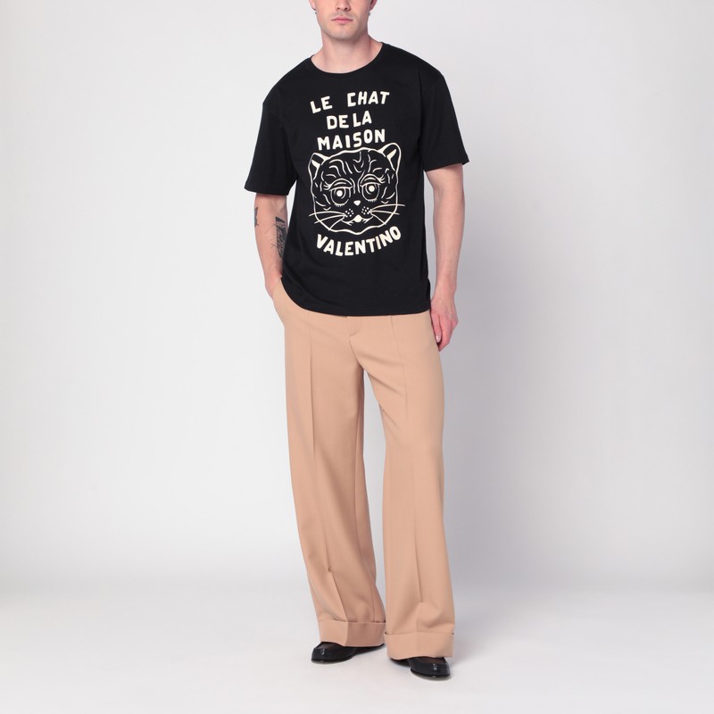 Valentino Garavani T-shirt With Le Chat De La Maison Print In Black
