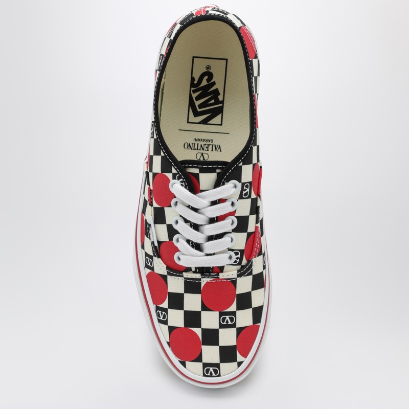 Valentino Garavani X Vans Sneaker Low-top Black/red With Vlogo Checkerboard Print And Polka-dot Detail In Black