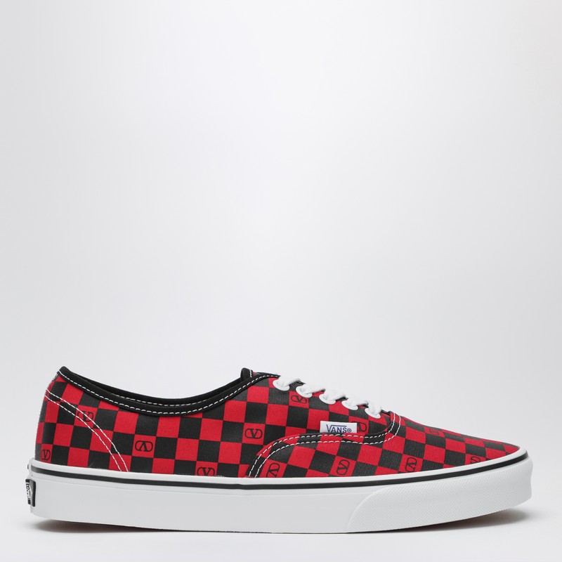 Sneaker Low-Top red/black with VLogo Checkerboard print