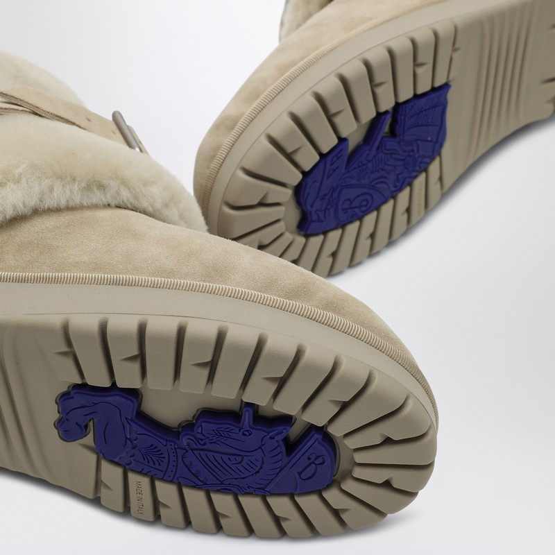 Burberry Suede Shearling Snow Boots With Buckle Detail In Gray
