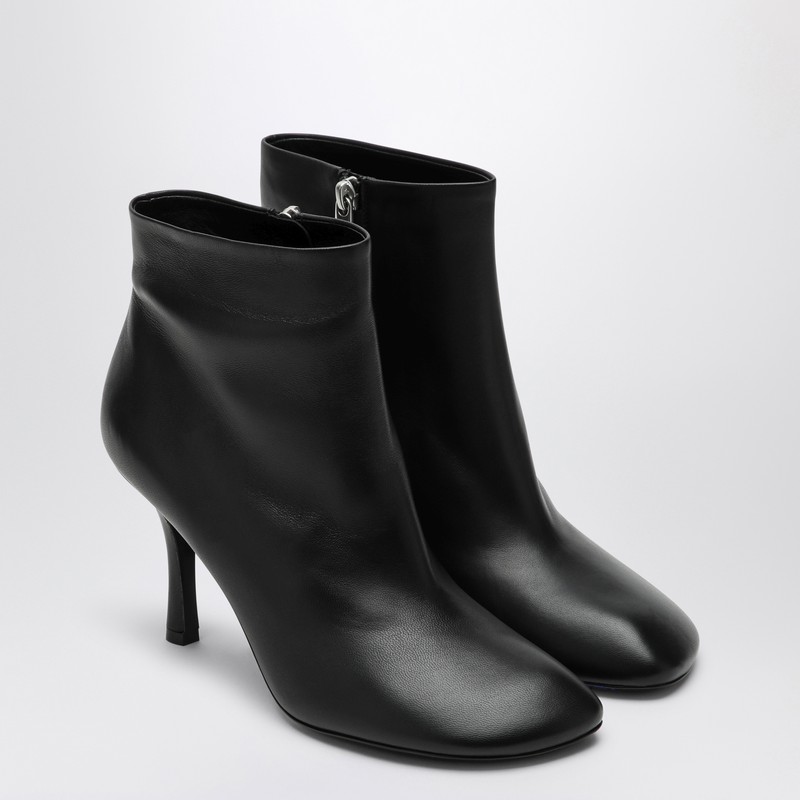 Burberry Baby 85 Leather Ankle Boots In Black
