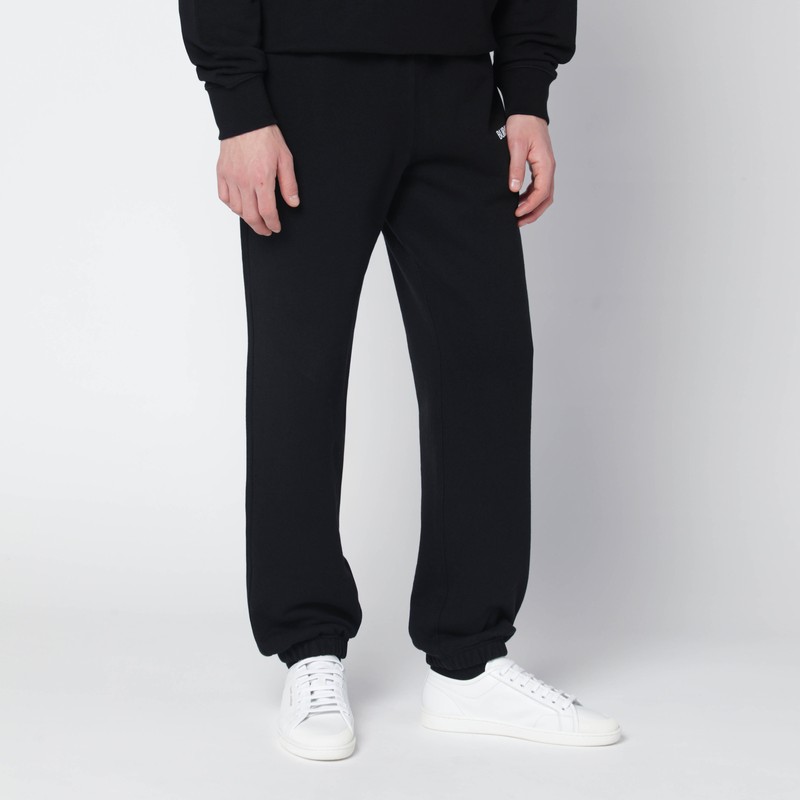 Black jogging trousers with logo