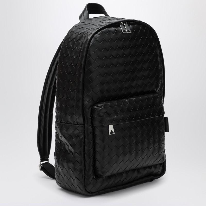 Bottega Veneta Medium Black Backpack In Intrecciato Weave
