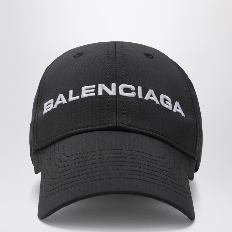 Black/white logo baseball cap