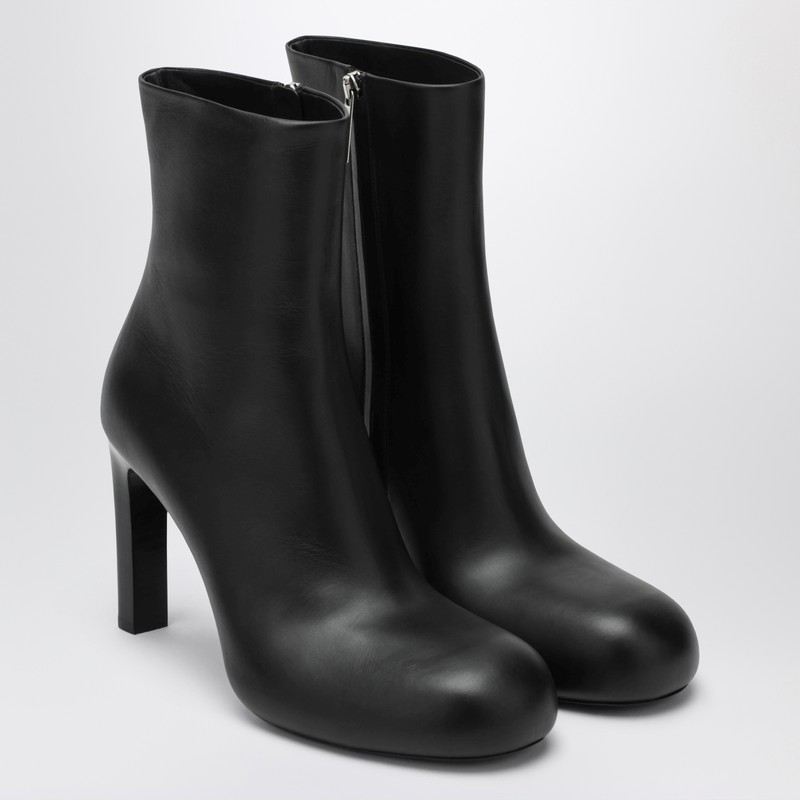 Balenciaga 80mm Fargo Leather Ankle Boots In Black
