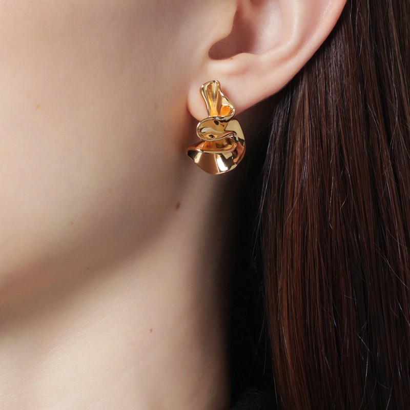 Bottega Veneta Small Anemone Earrings In Gold Tone In Gold