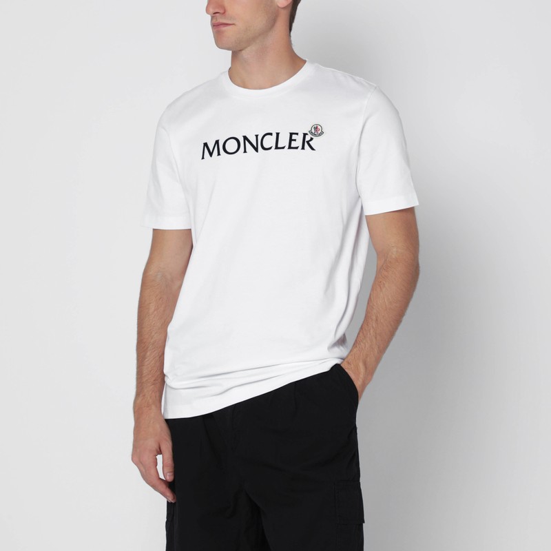 Moncler White Crewneck T-shirt With Logo Print In White