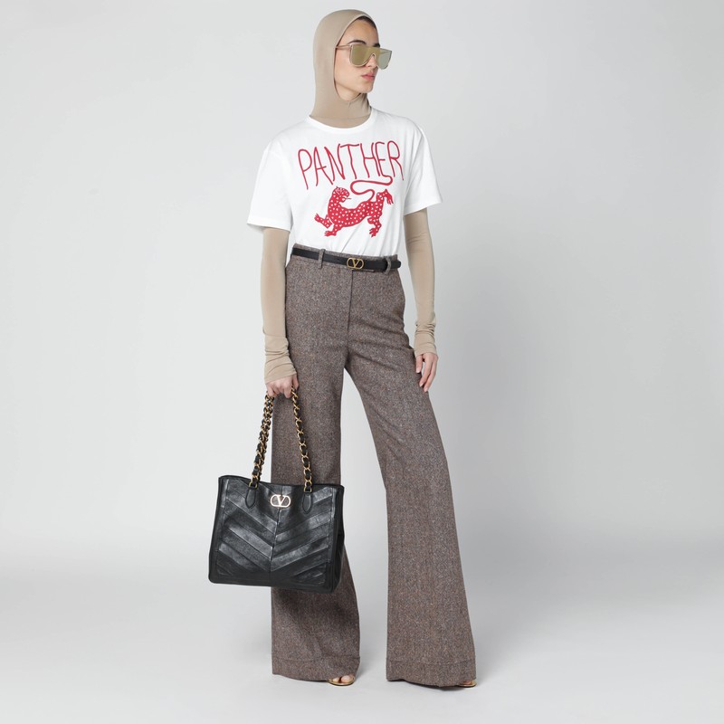 Valentino Garavani  Garavani Laseine Shopping Bag In Nappa Leather With A Chevron Pattern W In Black