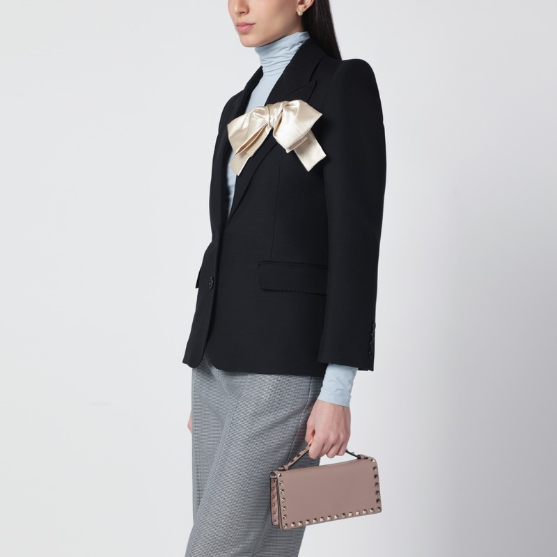 Valentino Rockstud Pink Powder Chain Wallet In Pink