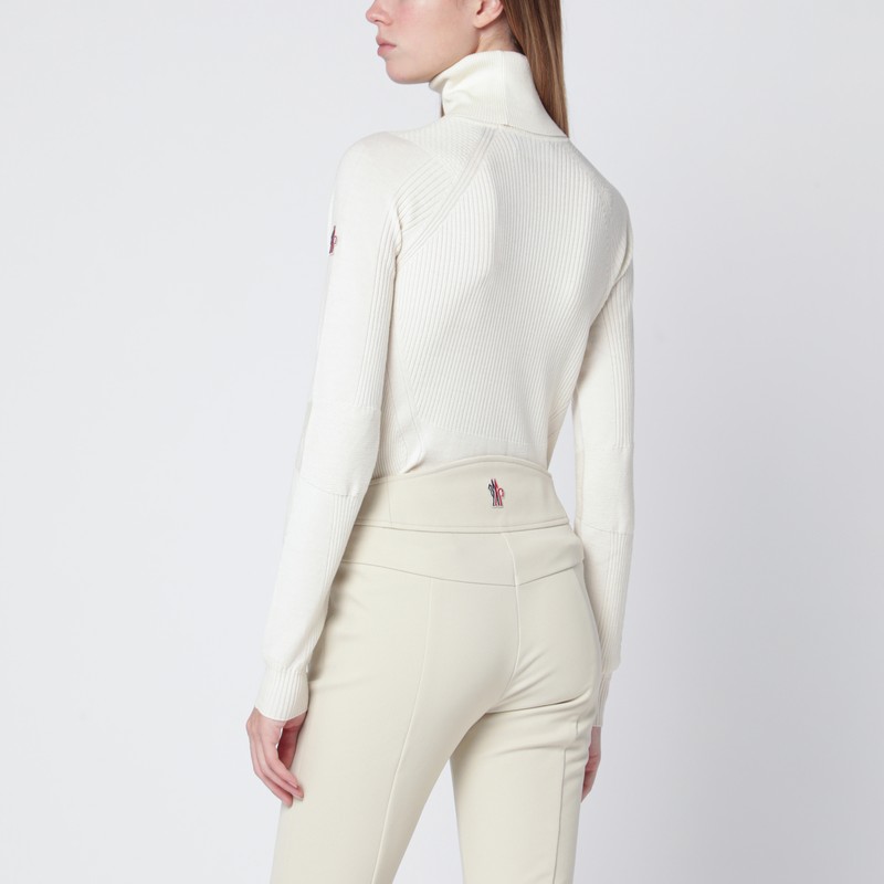 Moncler White Wool-blend Turtleneck Sweater In White