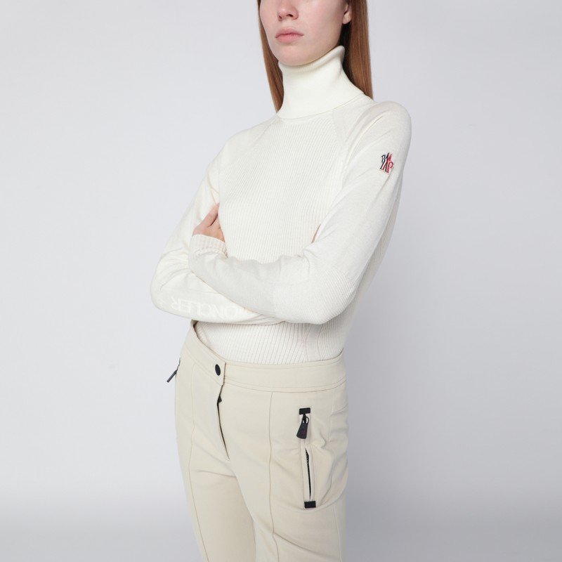 Moncler White Wool-blend Turtleneck Sweater In White
