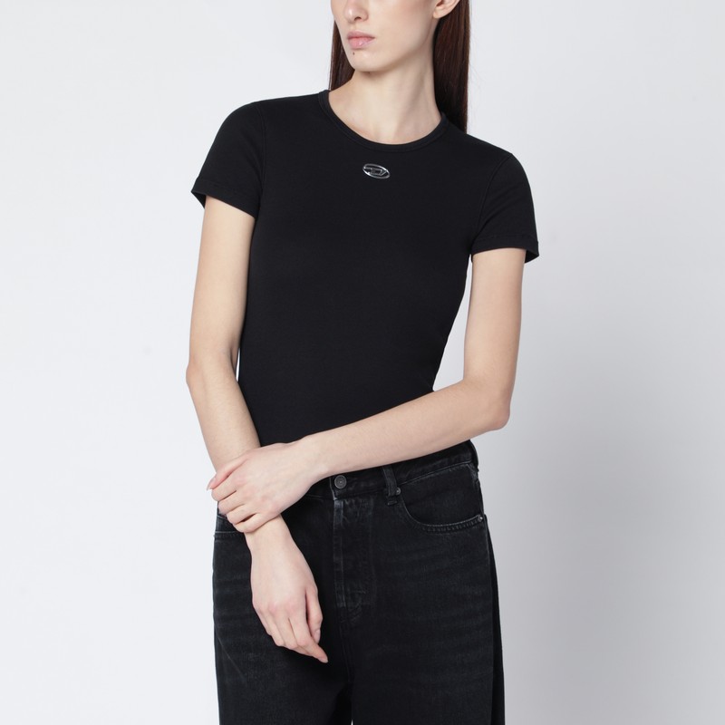 Black T-shirt with metallic Oval D