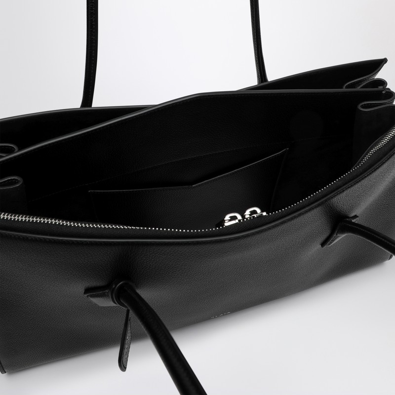 Alaïa Le Teckel Medium Black Leather Bag In Black