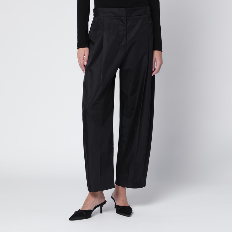 Black tailored pants in technical taffeta