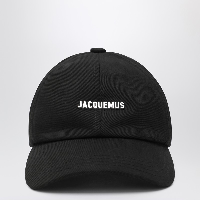 Black baseball cap with logo