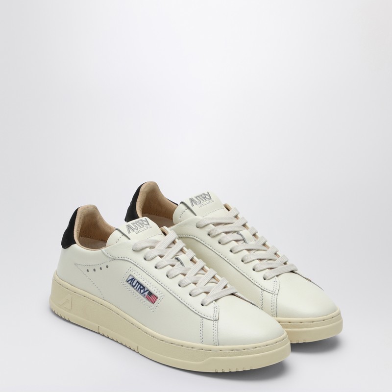 Autry Medalist White Low Top Sneakers With Contrasting Heel Tab In Leather Woman In Multi