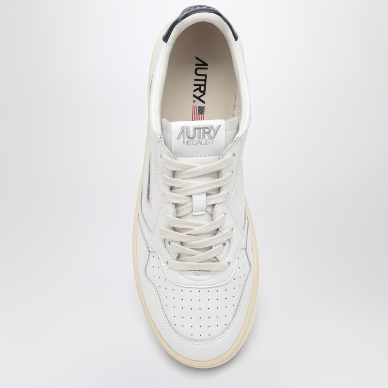 Autry Medalist Low White Sneakers With Contrasting Heel Tab In Leather Man In White
