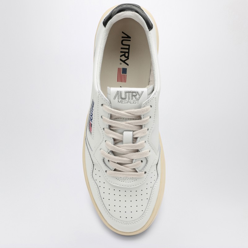 Autry Medalist White/black Trainer In White
