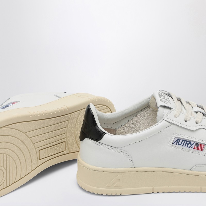 Autry Medalist White/black Trainer In White