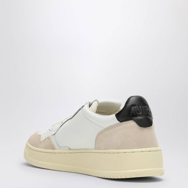 Autry Leather Medalist Low Sneakers In White