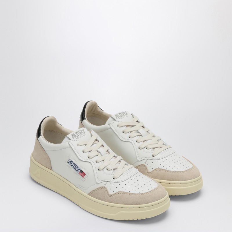 Autry Medalist Low Leather Low-top Sneakers In White