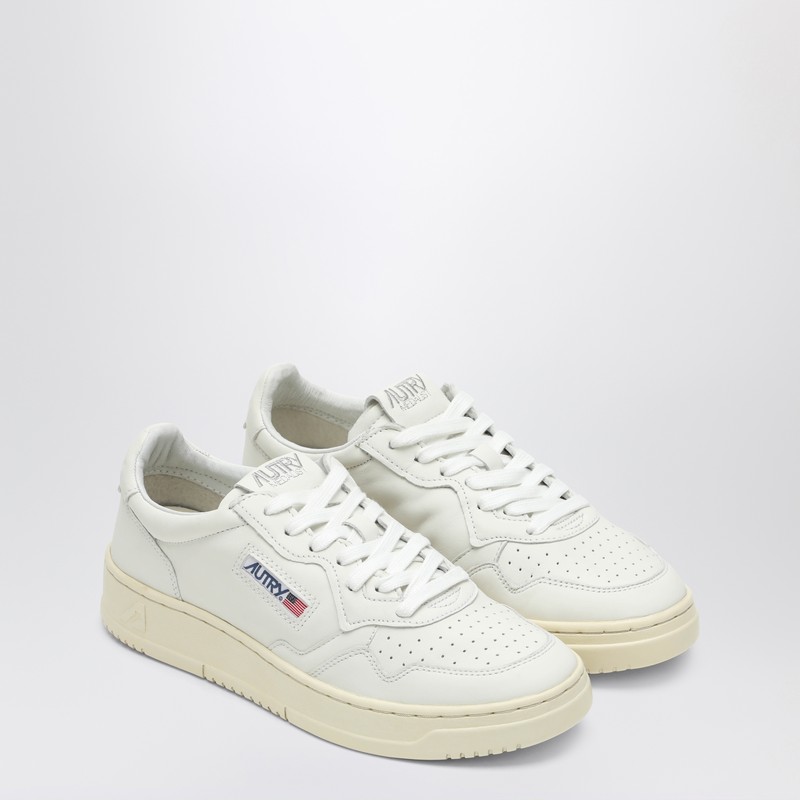 Autry Low Sneakers With Leather And Suede Combination In White