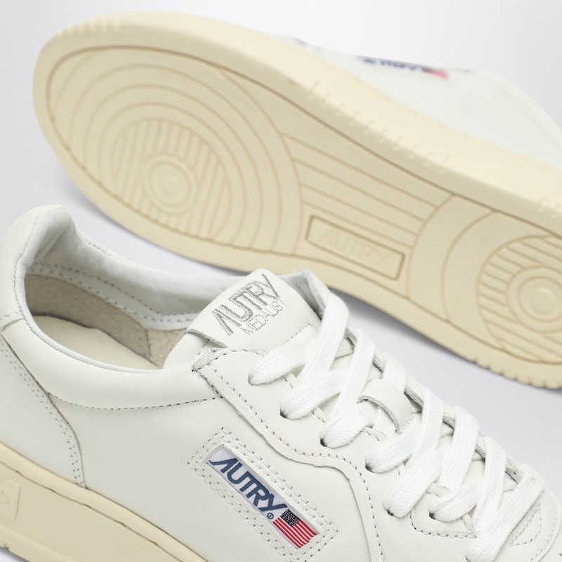 Autry Low Sneakers With Leather And Suede Combination In White