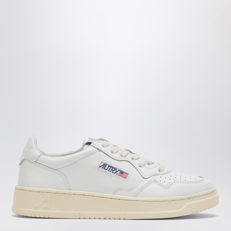Autry Medalist Low Sneakers In White Leather In White