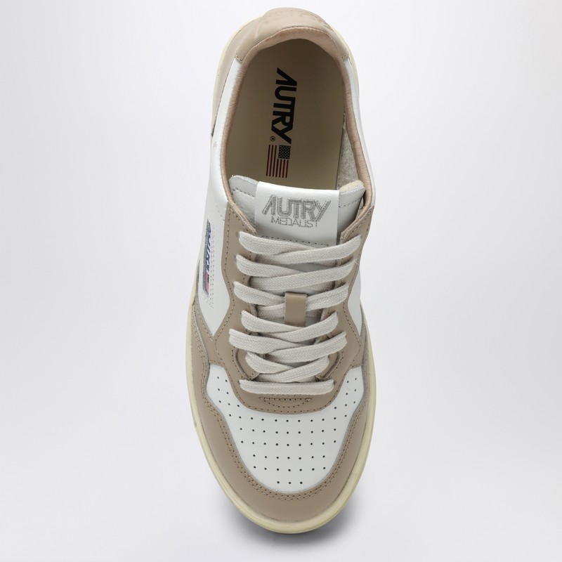 Autry 'medalist' White And Beige Low Top Sneakers With Logo Patch In White
