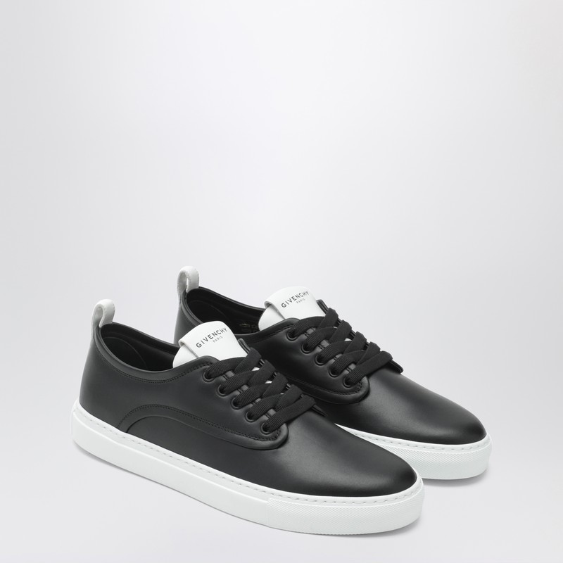 Givenchy New City Sneakers In Black Leather In Black