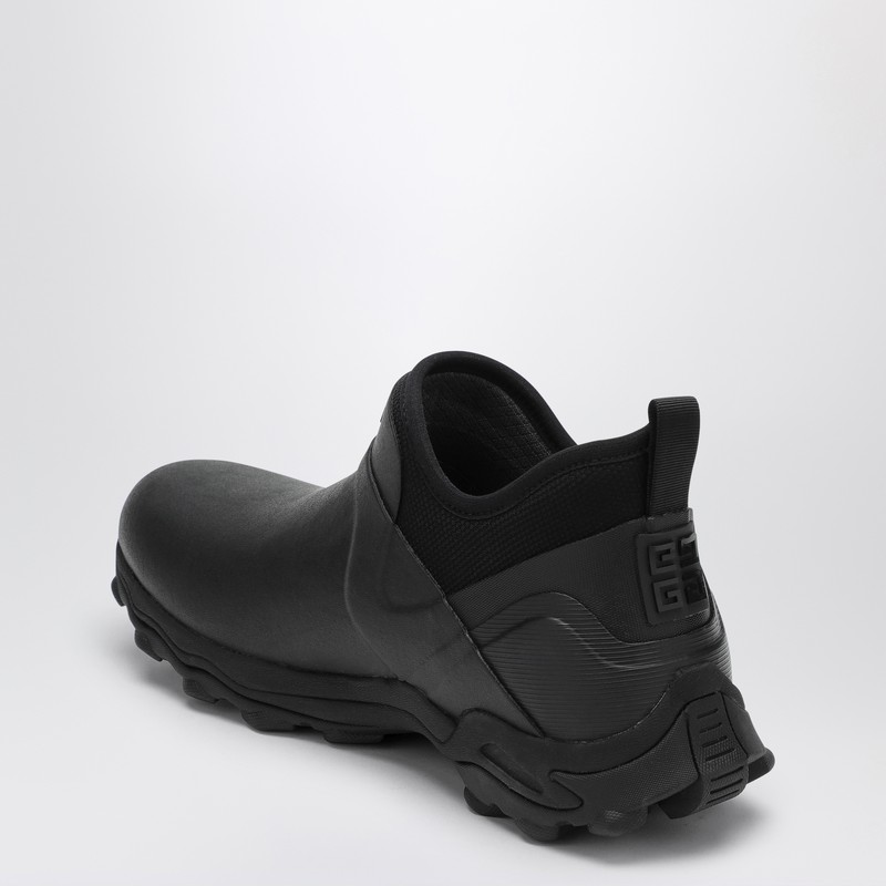 Givenchy Bogs Chelsea Boots In Rubber And Neoprene In Black