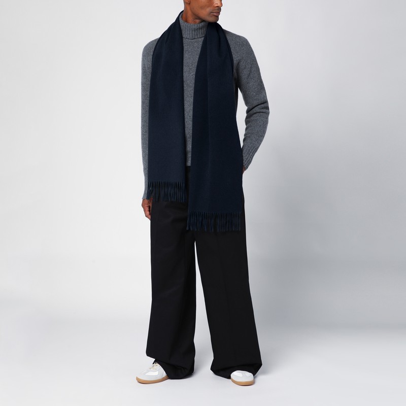 Destin Logo-label Cashmere Scarf In Blue