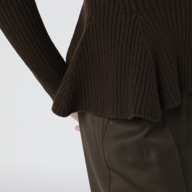 Max Mara Moss Green Peplum Turtleneck In Cashmere Blend In Green