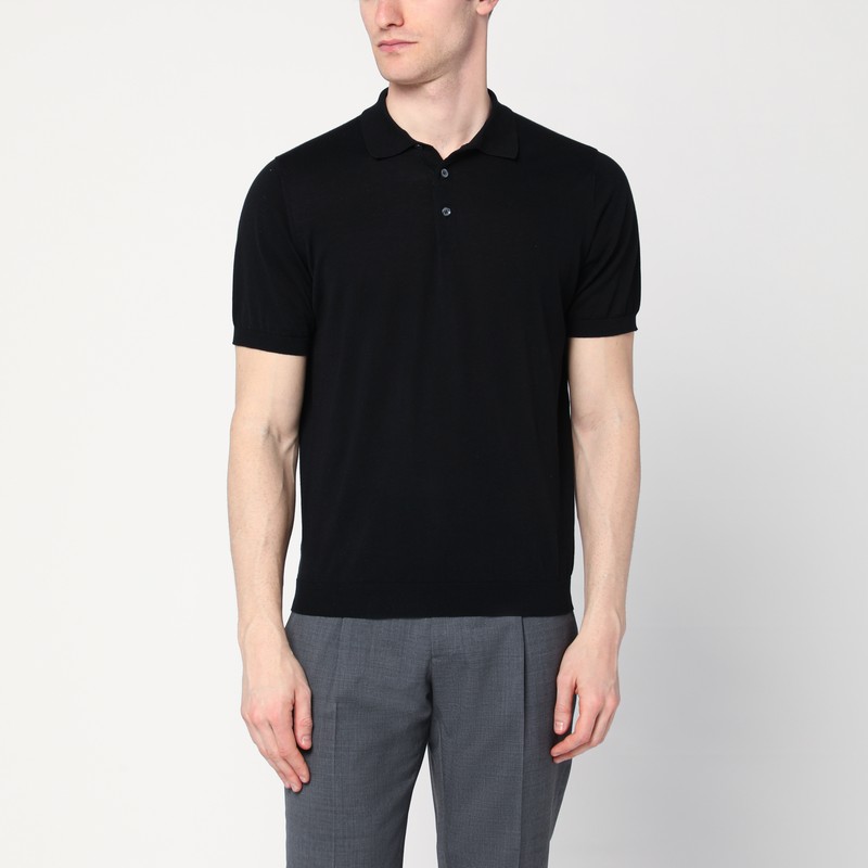 Black polo shirt in cotton